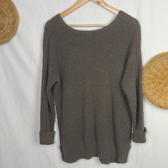 American Eagle knit shirt - Picture 2 of 3